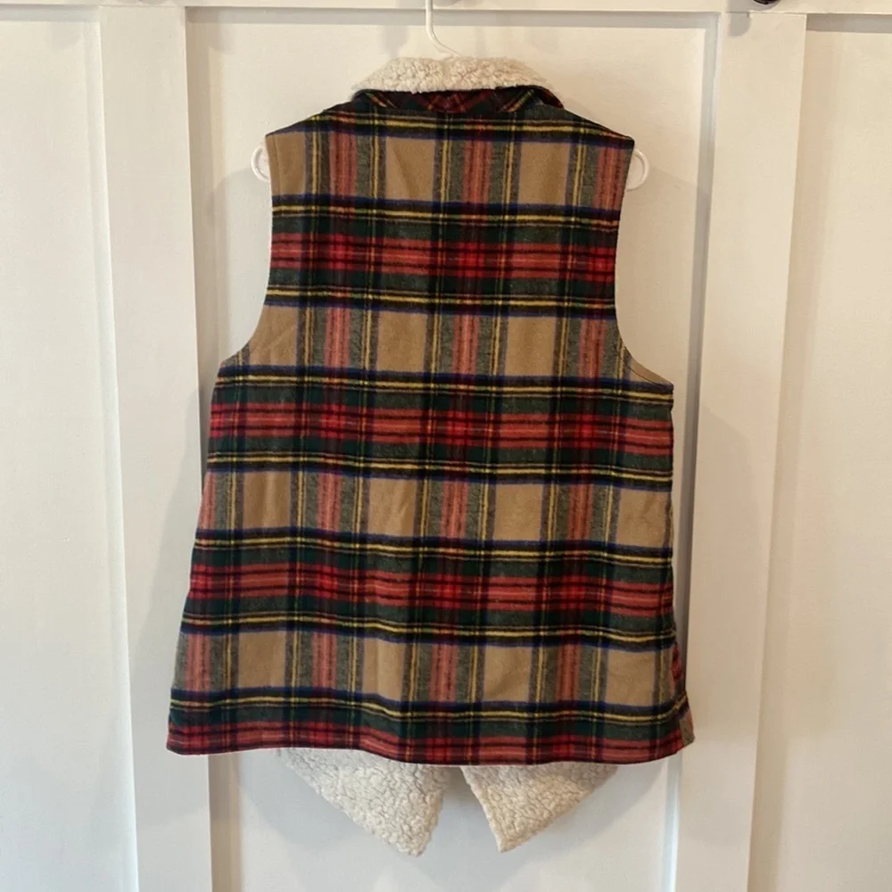 MAURICES plaid open front vest